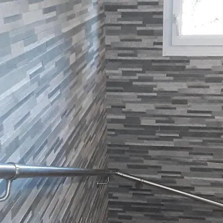 Maison Spacieuse Avec Terrasse, Pres De Saint-die, Ideale Pour Randonnees Et Proche De L'alsace - Fr-1-589-464 Feriehus La Bourgonce