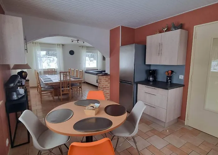 Maison Spacieuse Avec Terrasse, Pres De Saint-die, Ideale Pour Randonnees Et Proche De L'alsace - Fr-1-589-464 * La Bourgonce